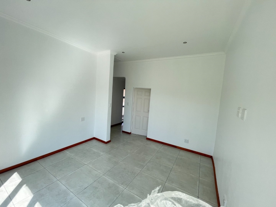 4 Bedroom Property for Sale in Wild Olive Estate Free State